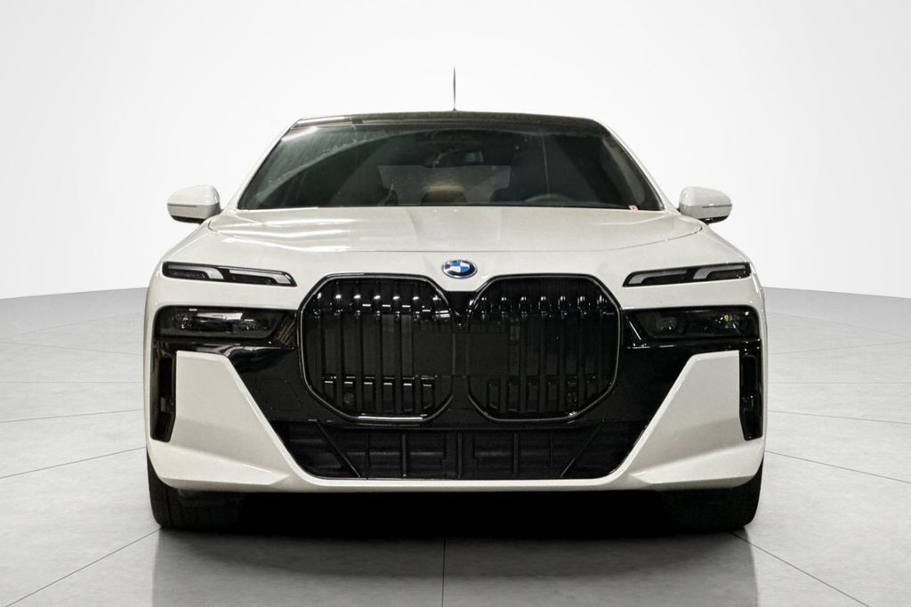 2026 BMW I7 XDRIVE60 缩略图 8