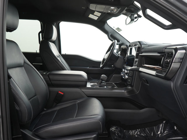 صورة مصغرة 11 لـ 2025 FORD F-150 LARIAT