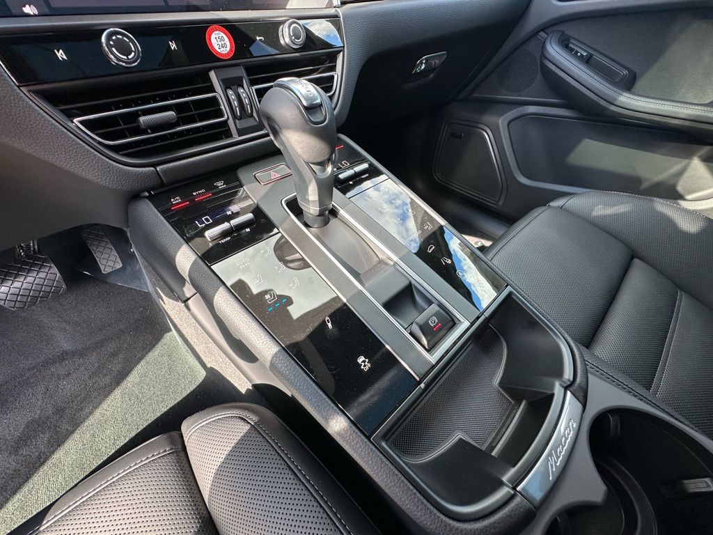 2026 Porsche MACAN 缩略图 29