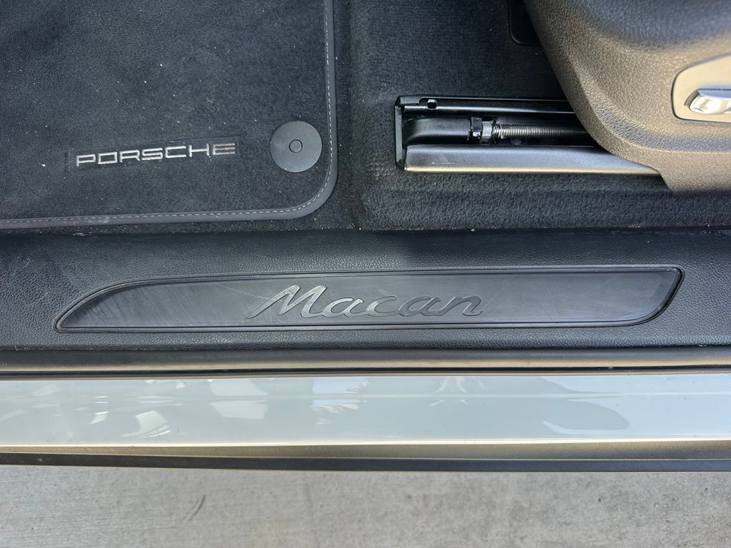 2024 Porsche MACAN — миниатюра 20