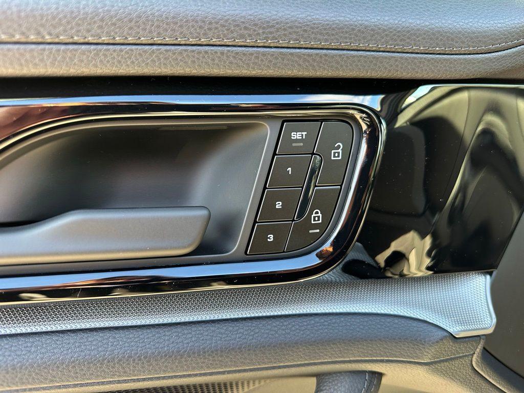 صورة مصغرة 19 لـ 2026 Porsche PANAMERA BASE