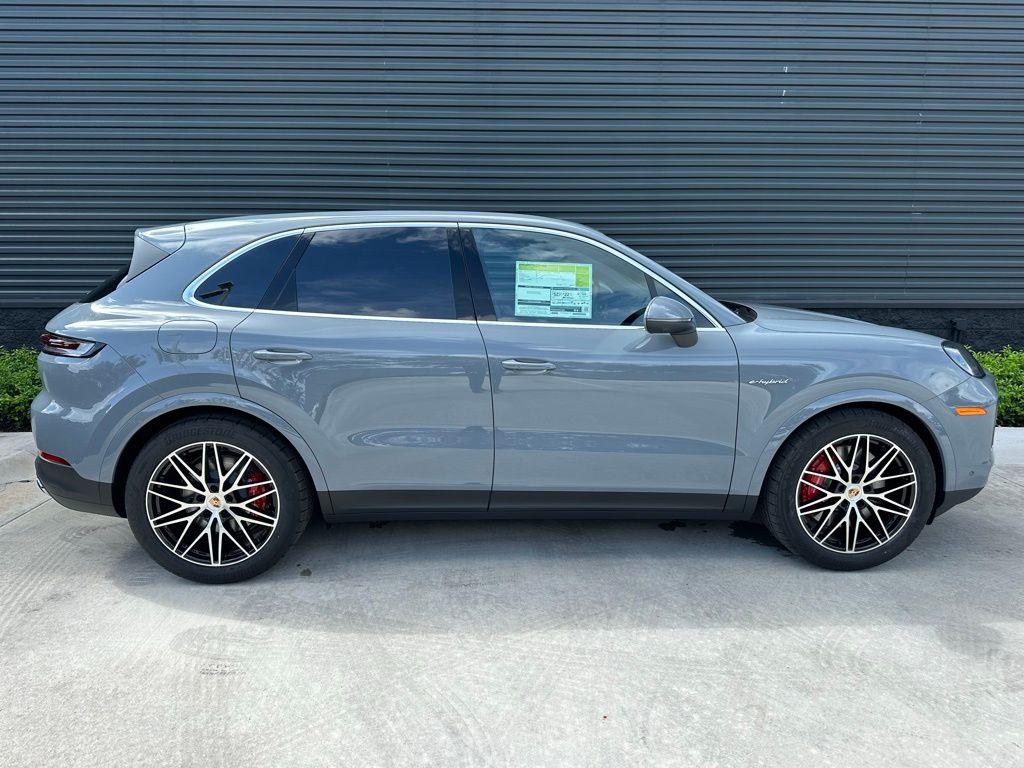 PORSCHE CAYENNE - 8