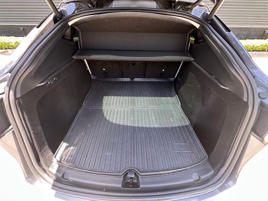 2023 Tesla MODEL Y PERFORMANCE 缩略图 33