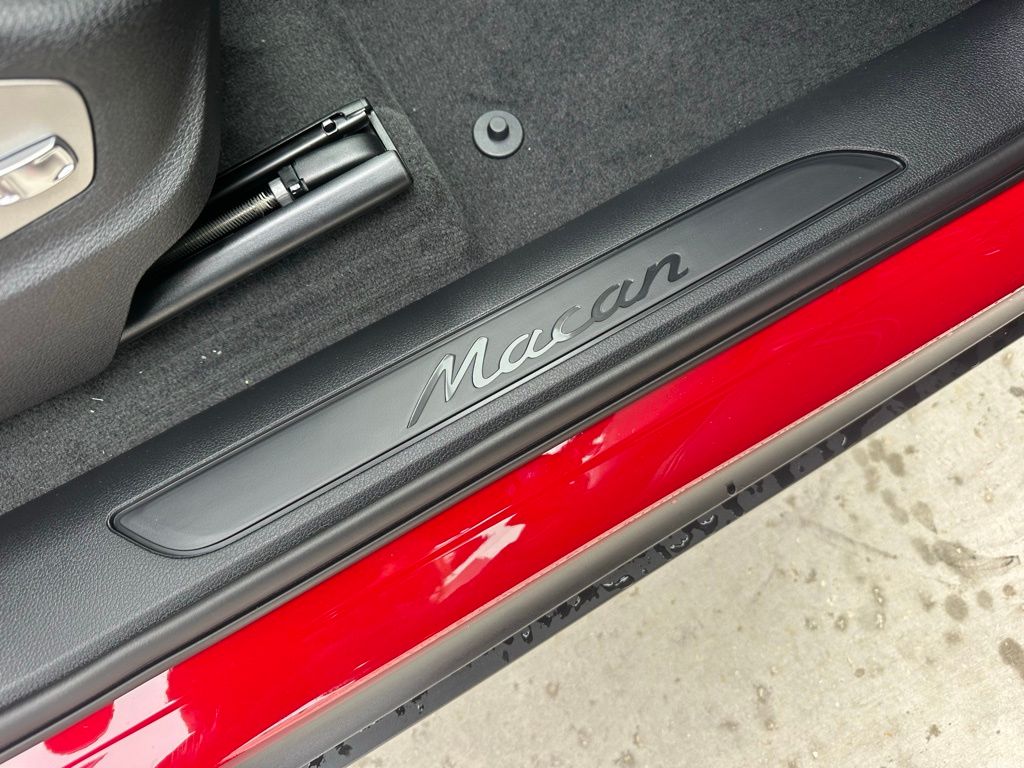 صورة مصغرة 23 لـ 2026 Porsche MACAN T