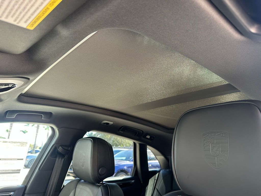 2026 Porsche MACAN S — миниатюра 26
