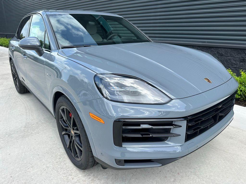 PORSCHE CAYENNE - 10