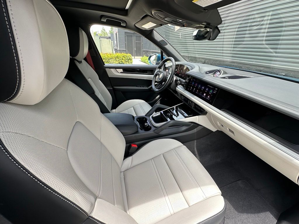 صورة مصغرة 41 لـ 2026 Porsche CAYENNE S
