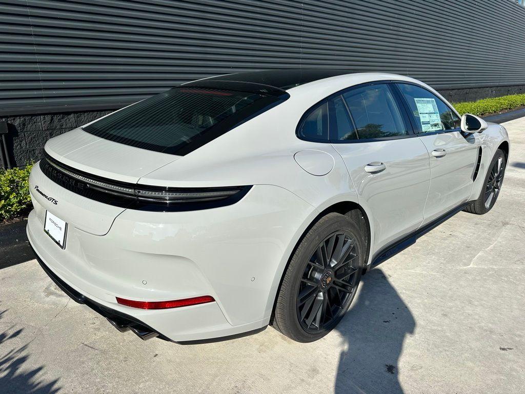 2026 Porsche PANAMERA GTS 缩略图 9