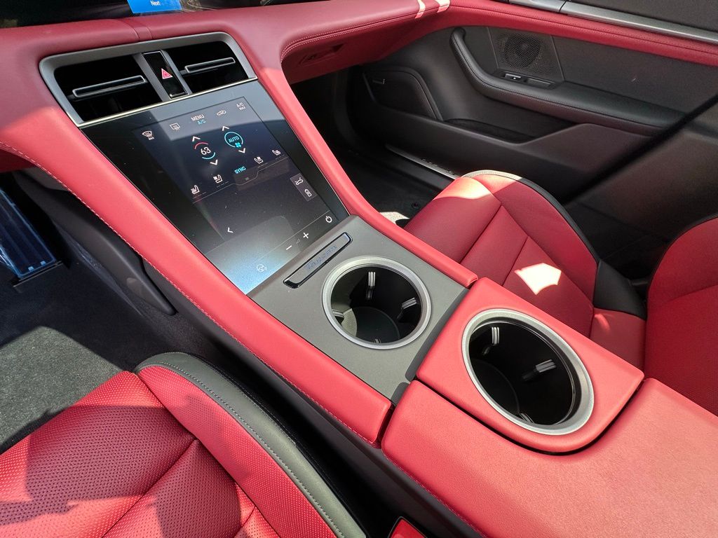 2026 Porsche TAYCAN BASE — миниатюра 29