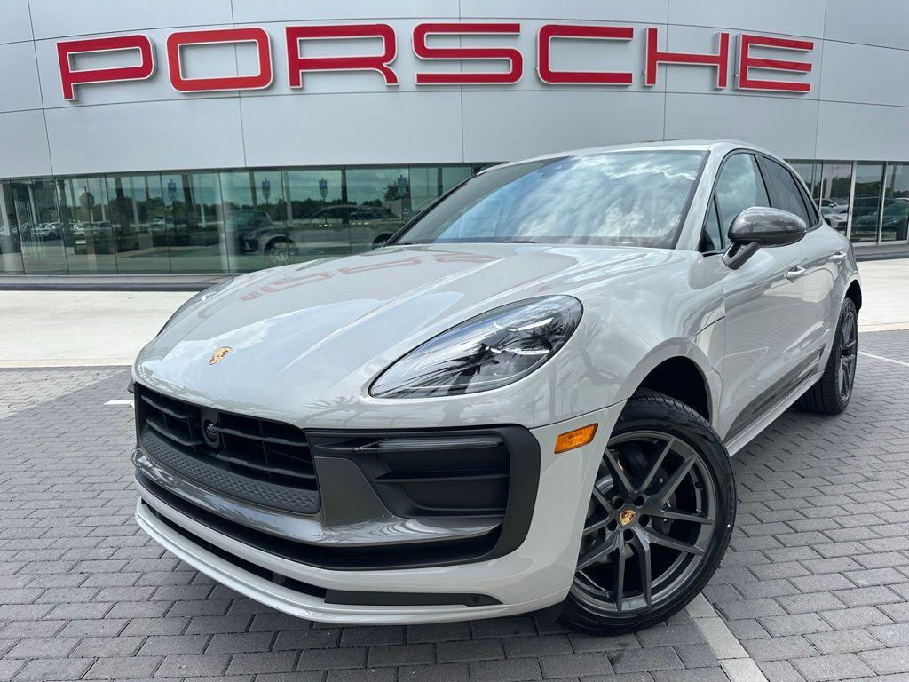New 2026 Porsche Macan Base