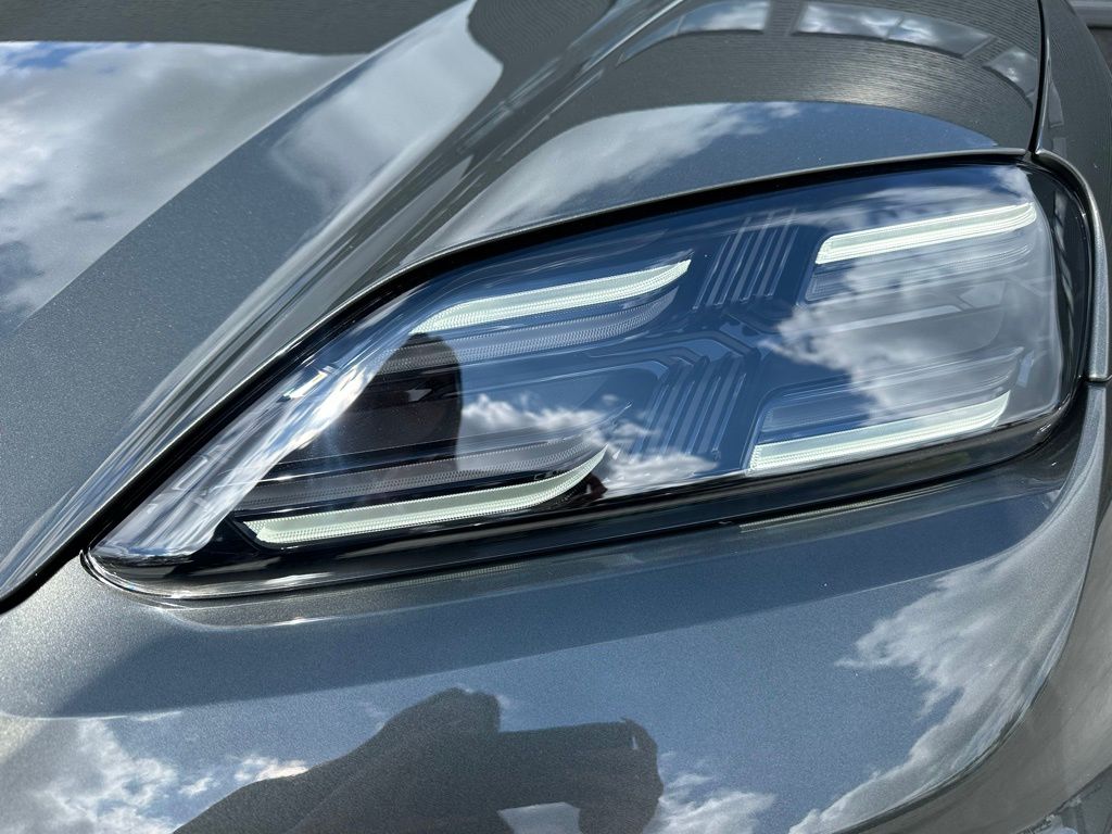 صورة مصغرة 13 لـ 2026 Porsche MACAN BASE