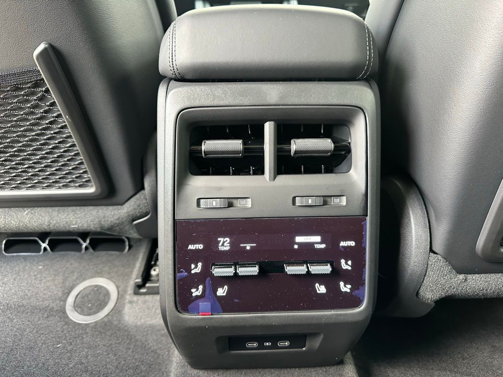 صورة مصغرة 40 لـ 2026 Porsche MACAN BASE