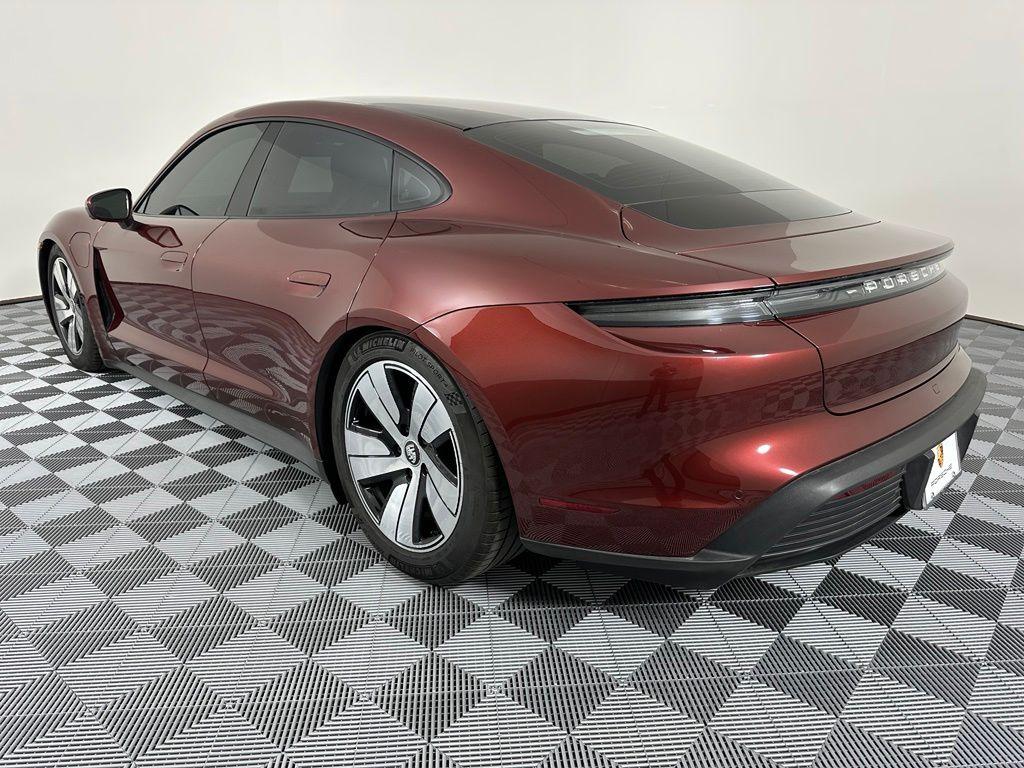 2021 Porsche TAYCAN BASE 照片 3