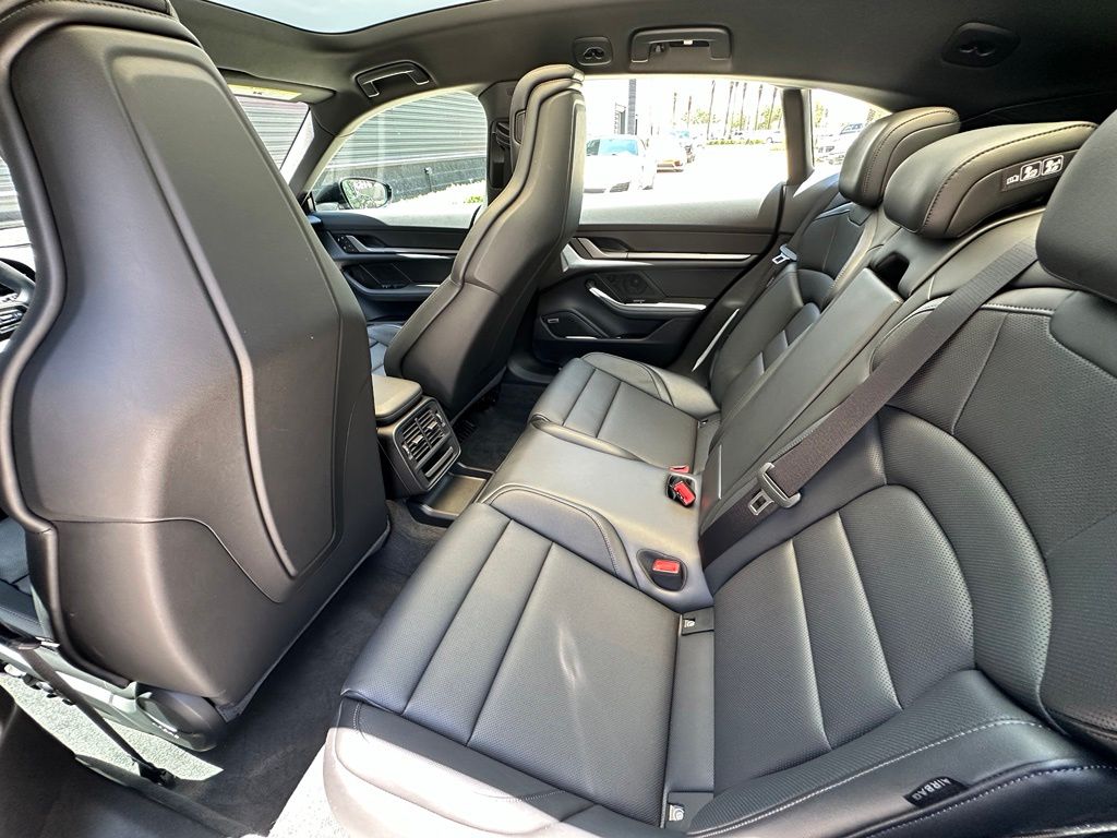 2024 Porsche TAYCAN 4S — миниатюра 39