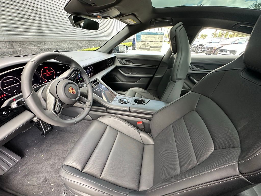 2026 Porsche TAYCAN 4 — фото 4