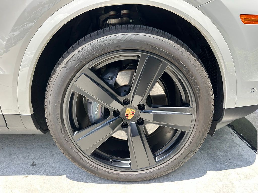 صورة مصغرة 15 لـ 2026 Porsche CAYENNE AWD