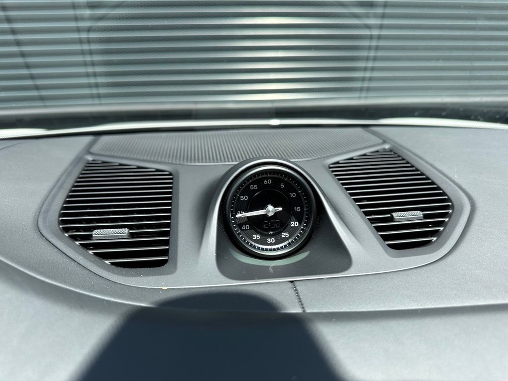 صورة مصغرة 29 لـ 2026 Porsche CAYENNE AWD