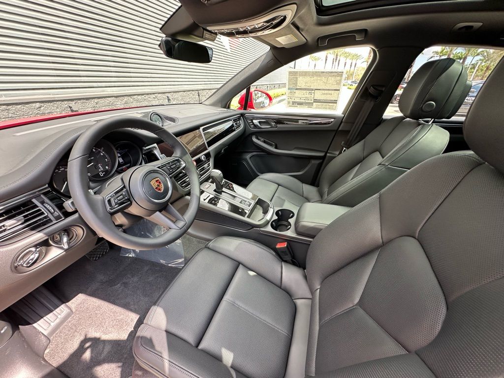صورة 4 لـ 2026 Porsche MACAN