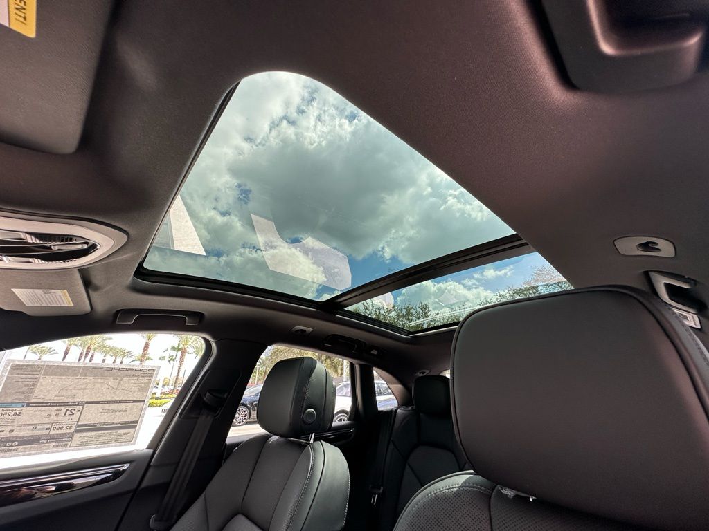 صورة مصغرة 24 لـ 2026 Porsche MACAN