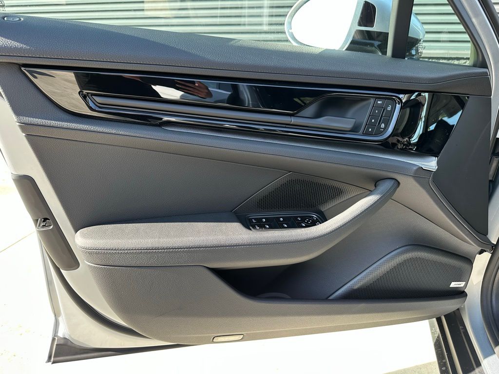 2026 Porsche PANAMERA BASE 缩略图 18