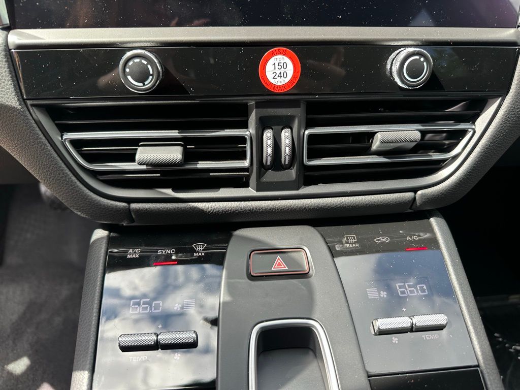 2026 Porsche MACAN 缩略图 26
