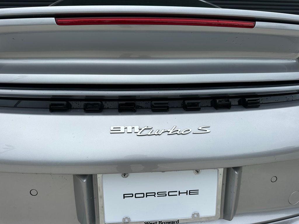 2023 Porsche 911 TURBO S — миниатюра 13