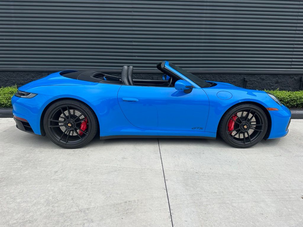 صورة مصغرة 12 لـ 2023 Porsche 911 CARRERA GTS