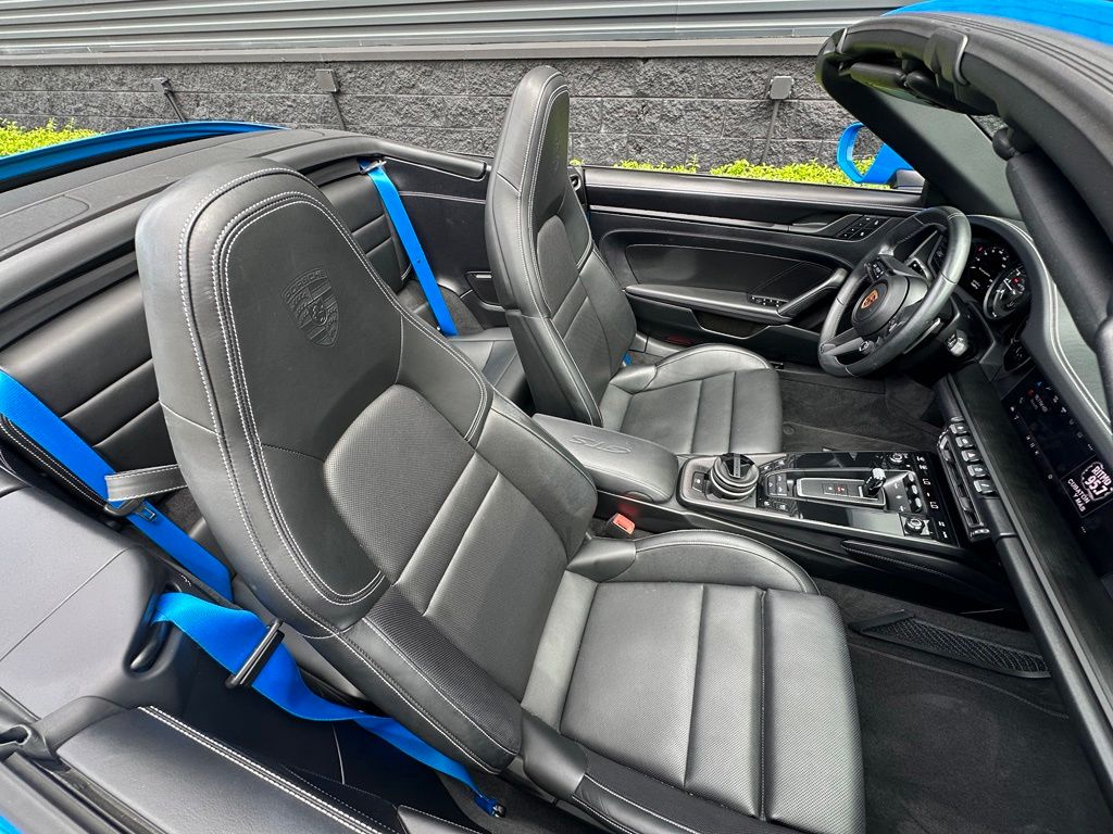 صورة مصغرة 14 لـ 2023 Porsche 911 CARRERA GTS