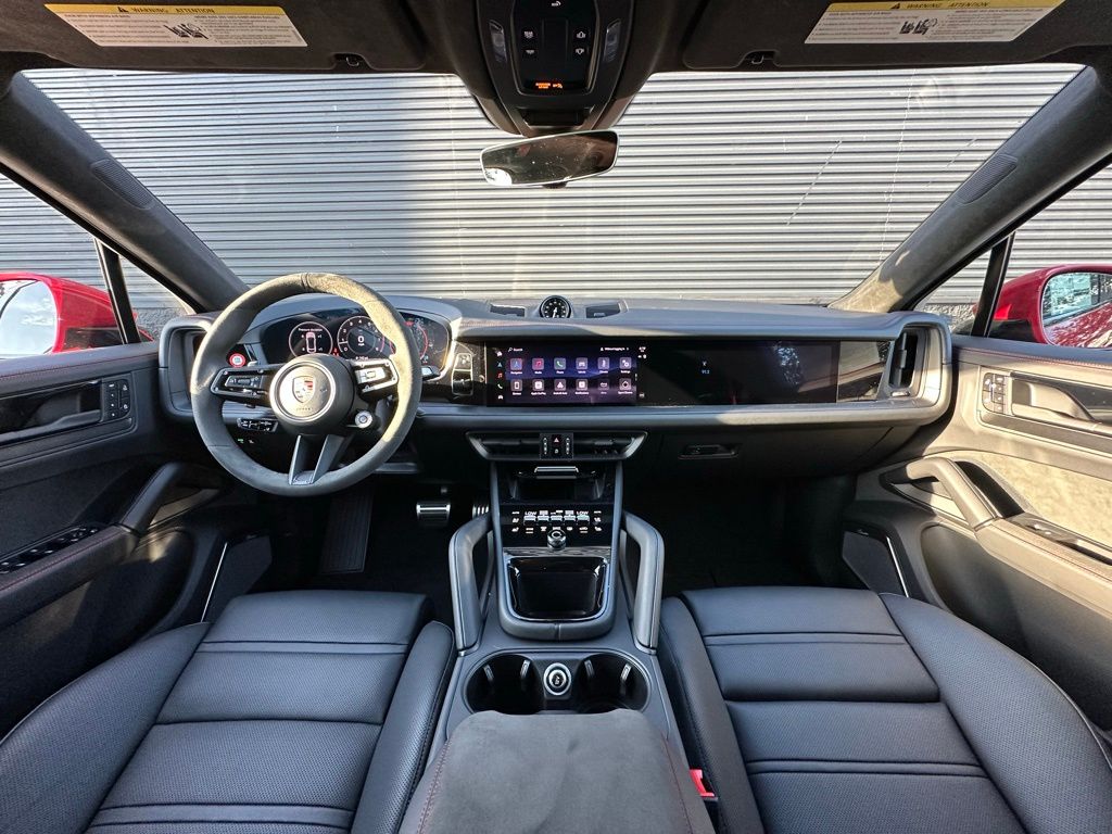 2026 Porsche CAYENNE GTS — фото 6