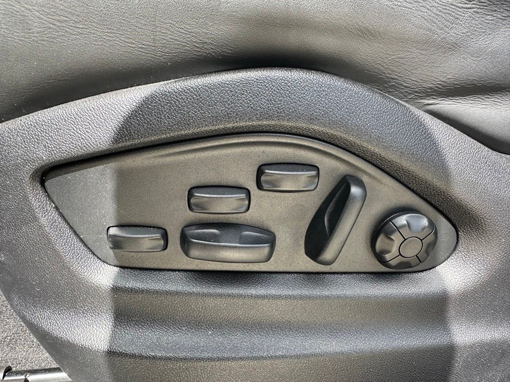 2023 Porsche CAYENNE PLATINUM EDITION — миниатюра 23
