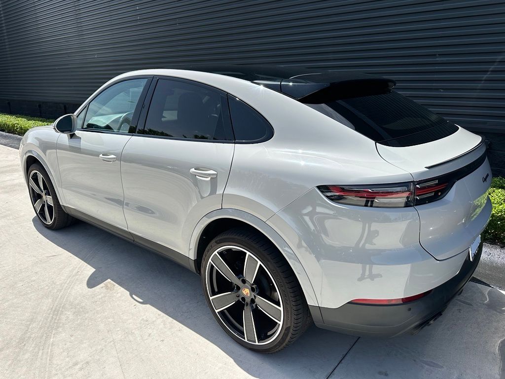 2023 Porsche CAYENNE PLATINUM EDITION — миниатюра 3