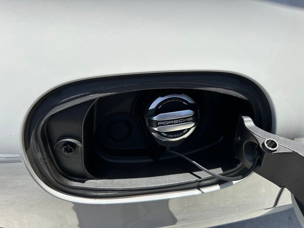 2023 Porsche CAYENNE PLATINUM EDITION — миниатюра 44