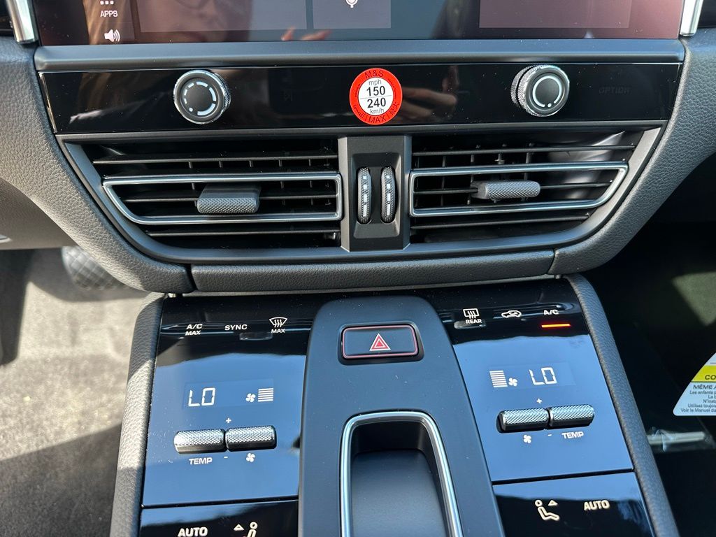 صورة مصغرة 26 لـ 2026 Porsche MACAN T