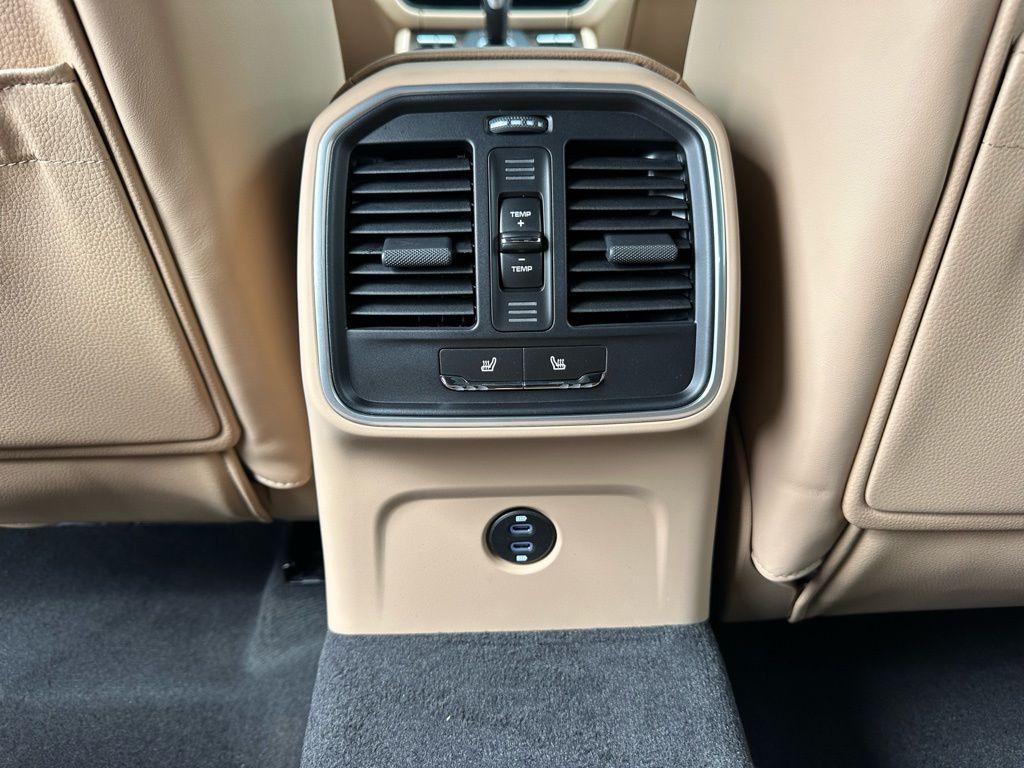 2026 Porsche MACAN S — миниатюра 38
