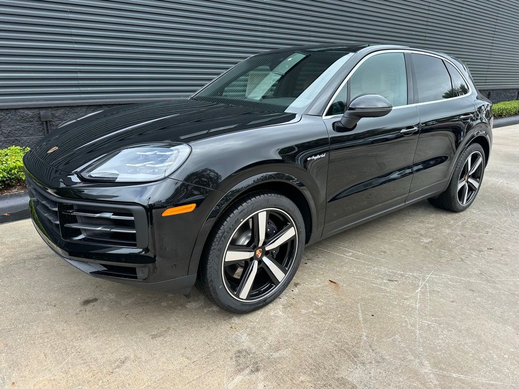 صورة 7 لـ 2026 Porsche CAYENNE AWD