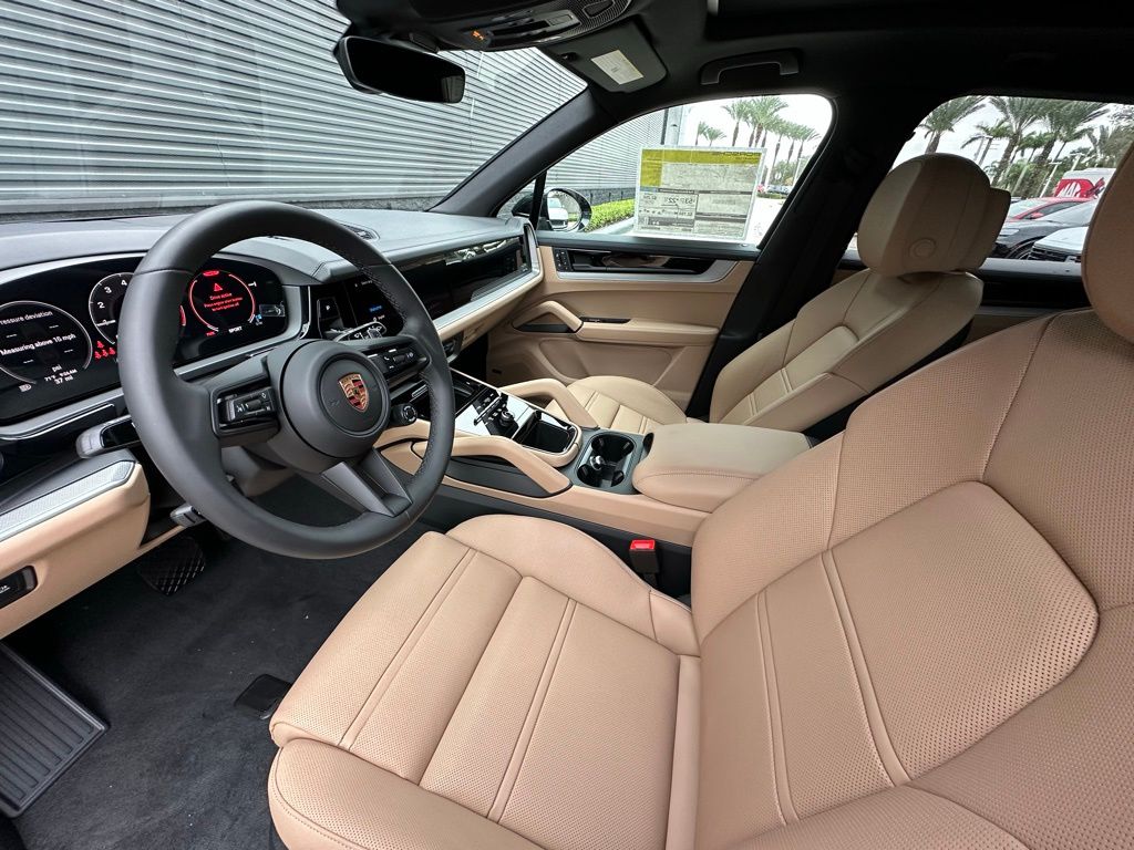 صورة 4 لـ 2026 Porsche CAYENNE AWD