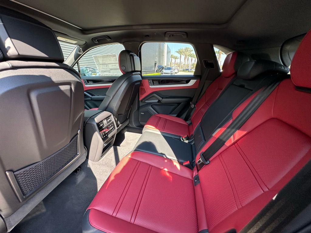 2026 Porsche CAYENNE S — миниатюра 38
