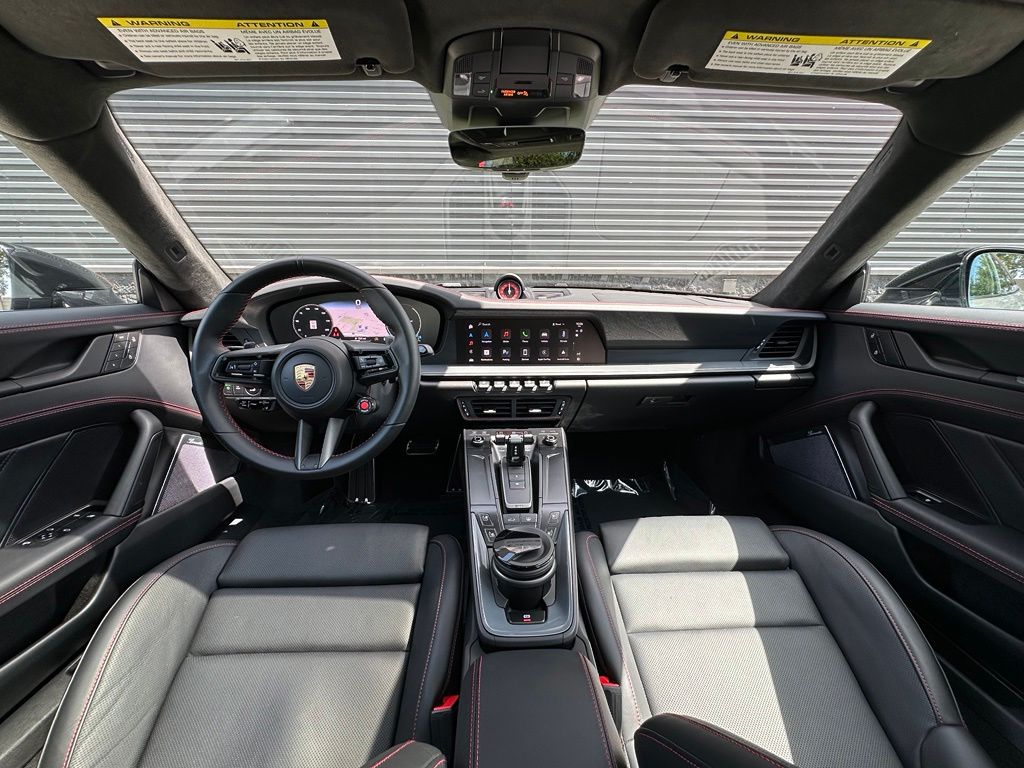 2025 Porsche 911 CARRERA GTS 照片 6