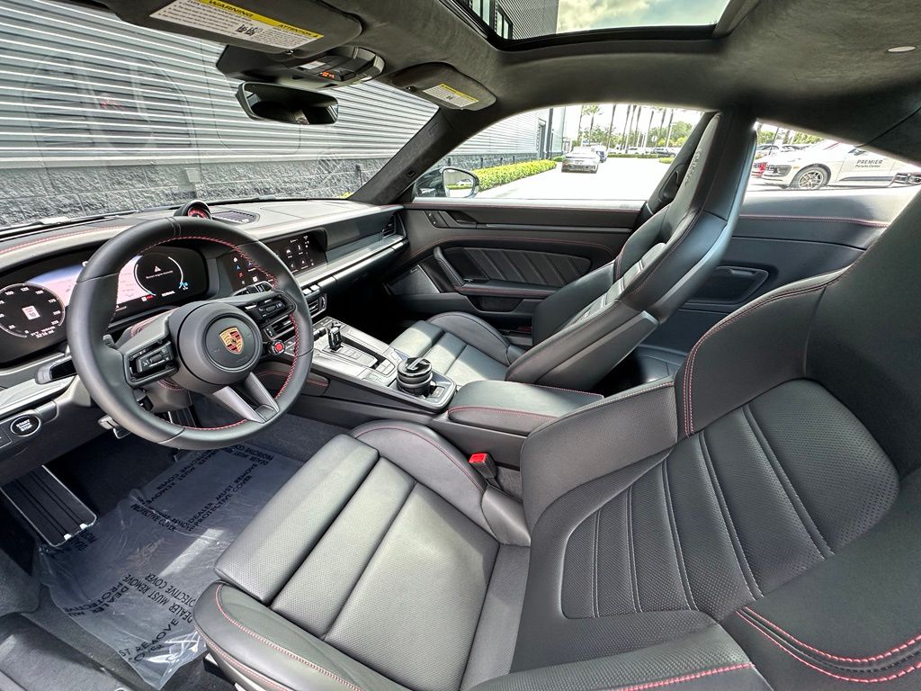 2025 Porsche 911 CARRERA GTS 照片 4