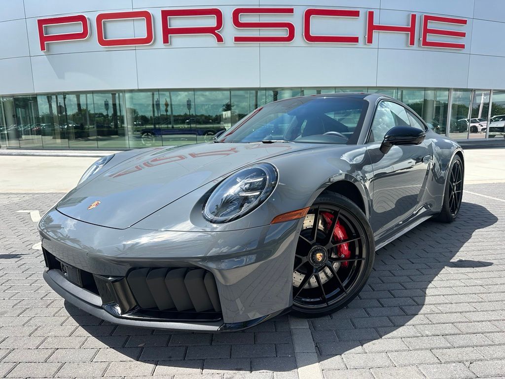 2025 Porsche 911 CARRERA GTS 照片 1