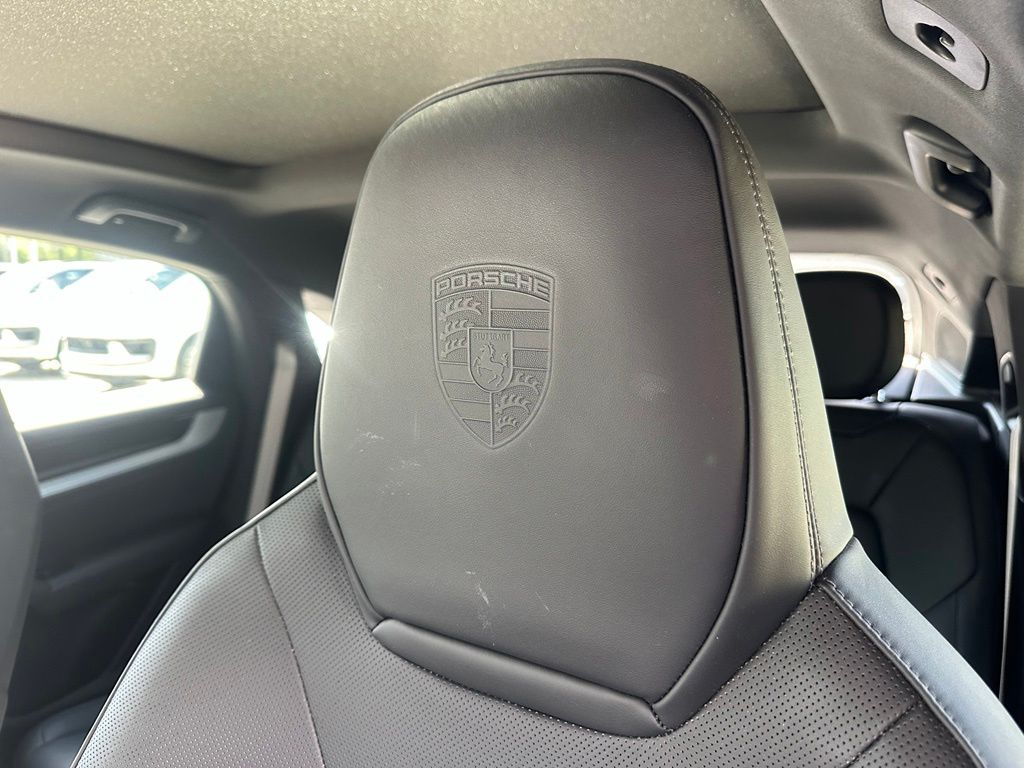 صورة مصغرة 22 لـ 2024 Porsche CAYENNE BASE
