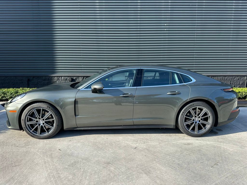 صورة 2 لـ 2026 Porsche PANAMERA 4