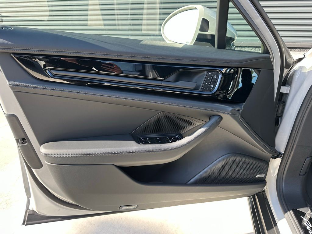 2026 Porsche PANAMERA GTS 缩略图 18