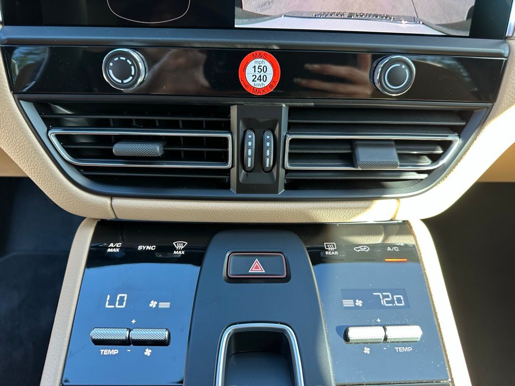 صورة مصغرة 30 لـ 2026 Porsche MACAN T