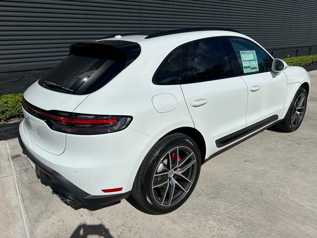 صورة 9 لـ 2026 Porsche MACAN S