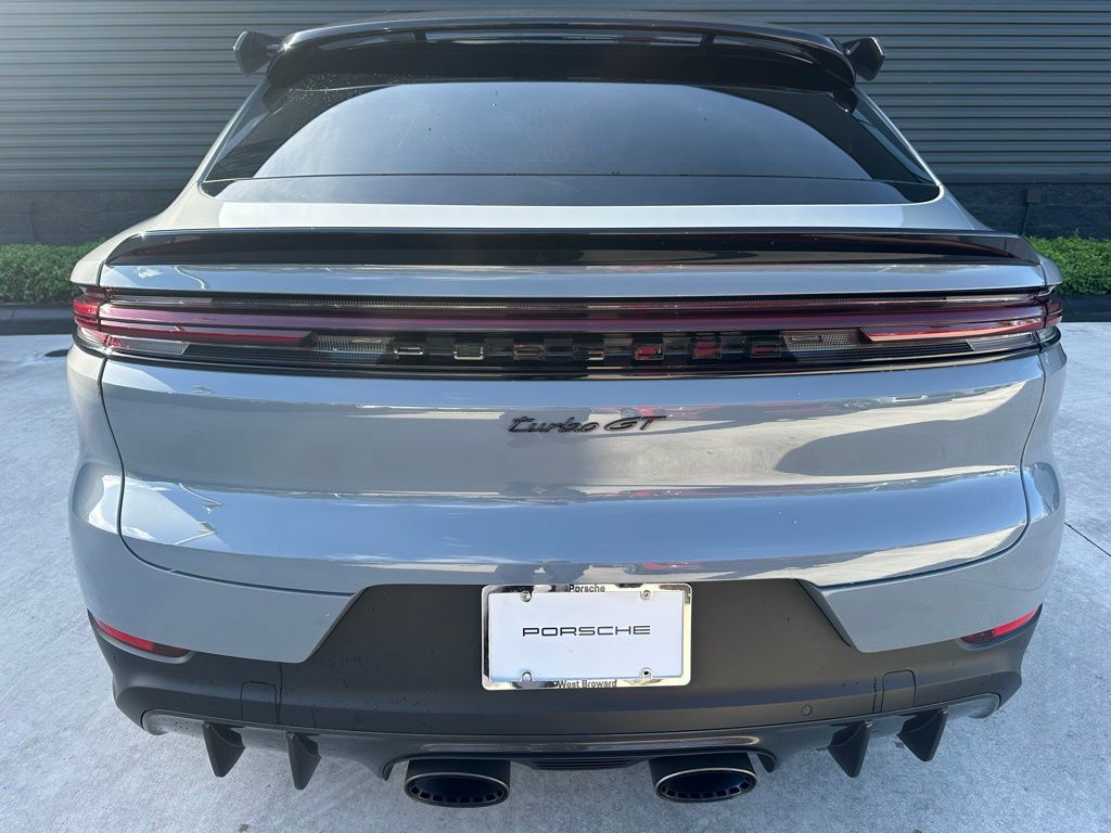 2024 Porsche CAYENNE TURBO GT thumbnail 11