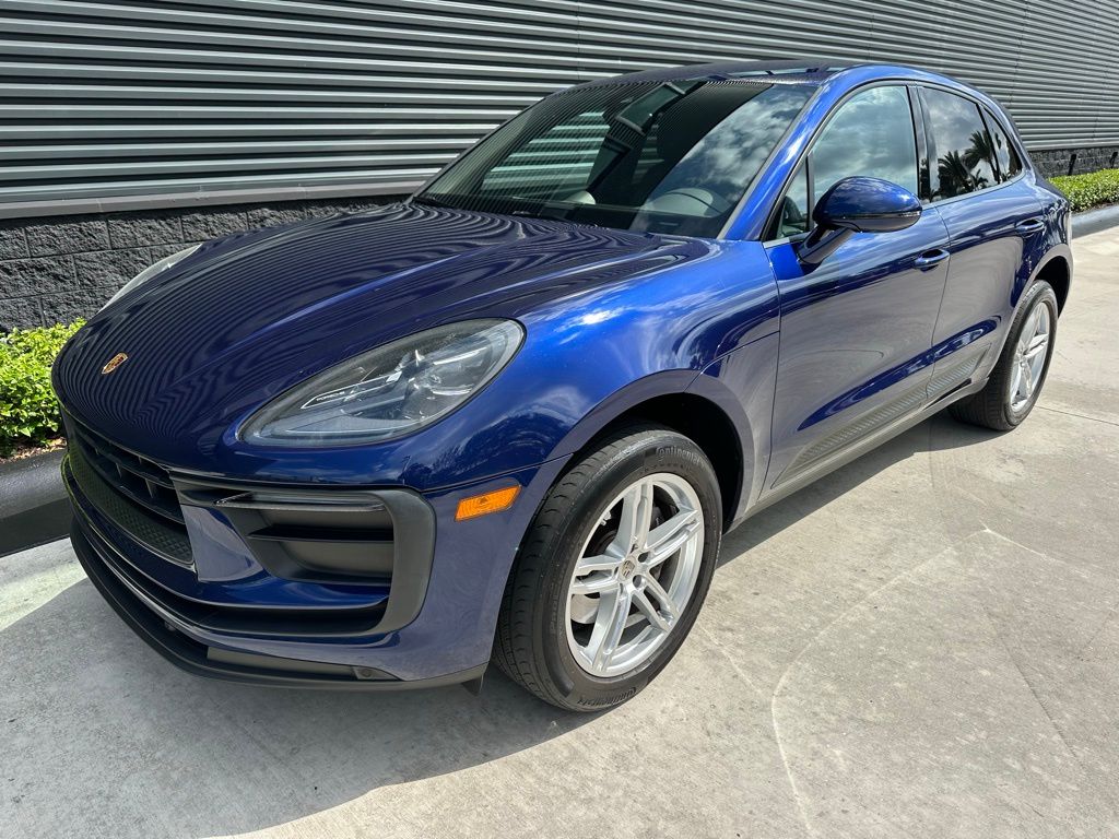 2022 Porsche MACAN BASE — фото 7
