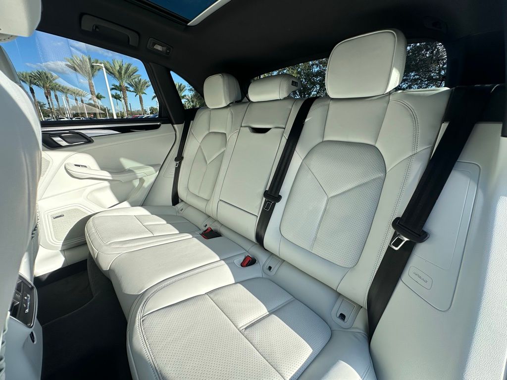 2026 Porsche MACAN S — миниатюра 39