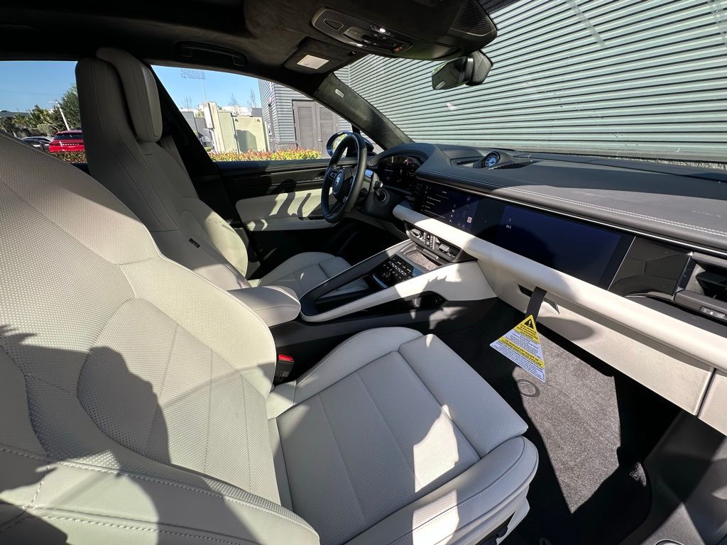 2026 Porsche MACAN TURBO 缩略图 40