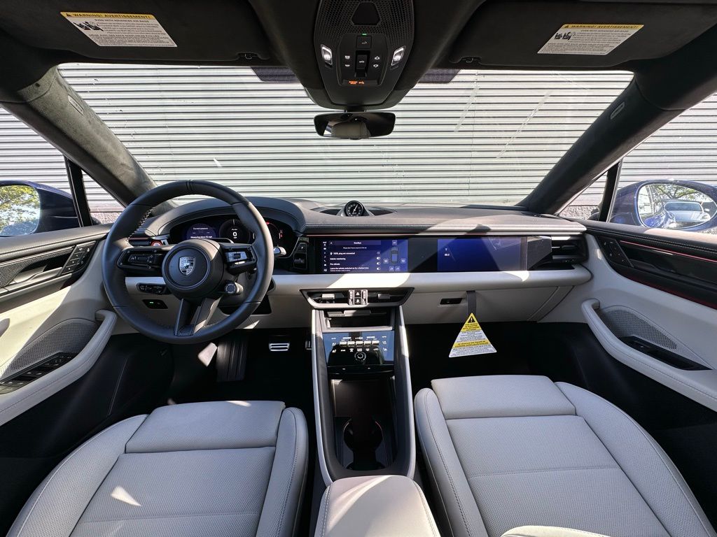 2026 Porsche MACAN TURBO — фото 6